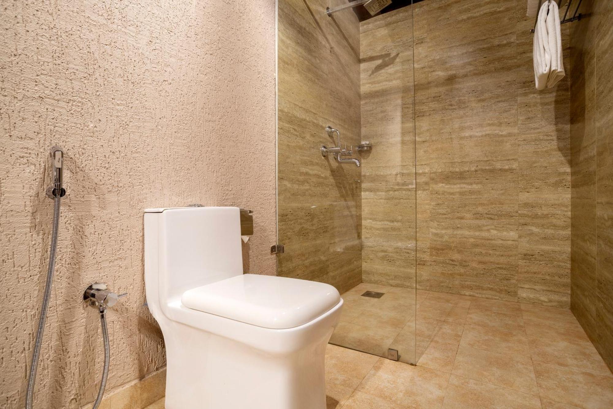 מלון גוקרנה Stone Wood Premier Gokarna מראה חיצוני תמונה