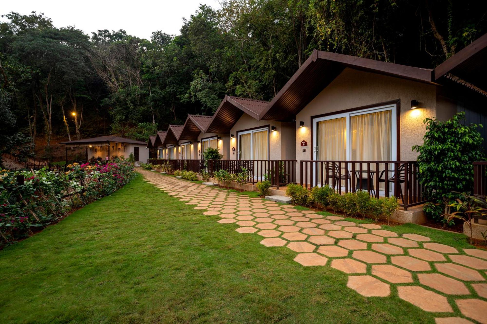 מלון גוקרנה Stone Wood Premier Gokarna מראה חיצוני תמונה